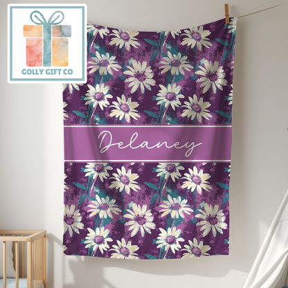 Personalized Purple Daisy Fleece Blanket with Name, Custom Floral Throw Blanket, Artistic Home Decor Gift for Her